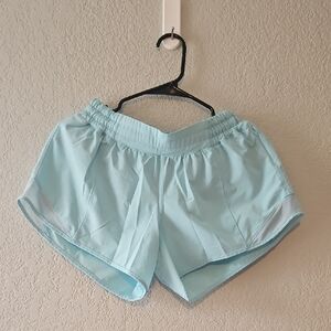Lululemon Hotty Hot 4” Lined Running Shorts Women’s Size 8 Light Blue